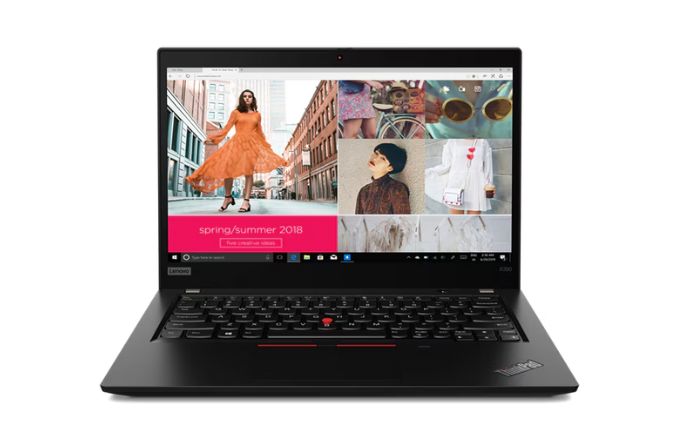 Das Lenovo ThinkPad X390 in Schwarz ist ein Laptop mit Tastatur und Bildschirm